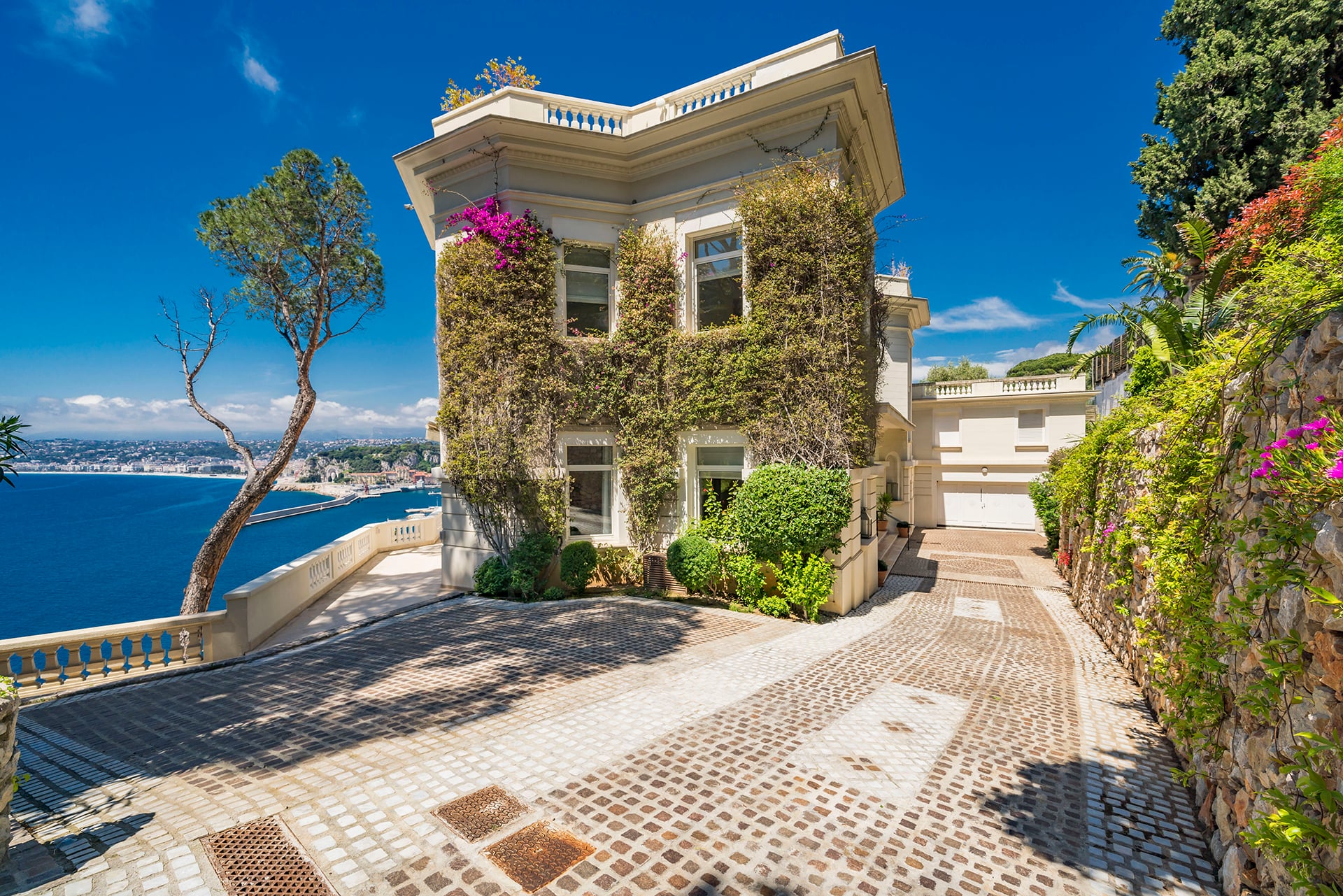 Sean Connery home in the South of France