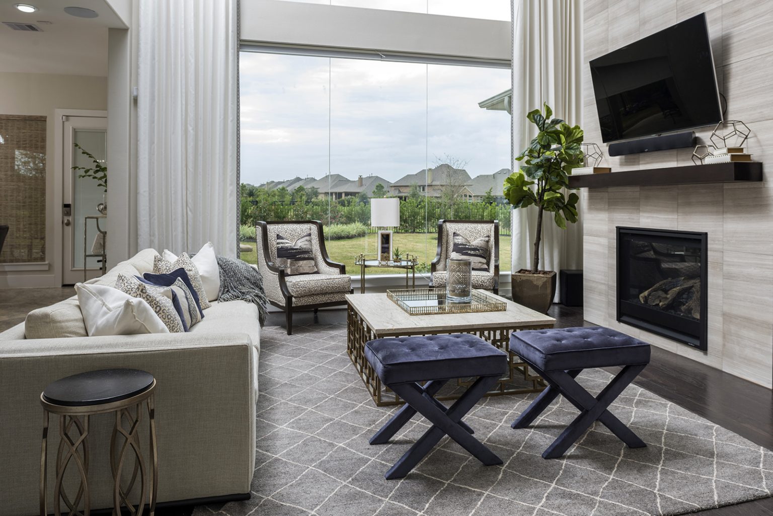 Living room interior design by Charbonneau Interiors