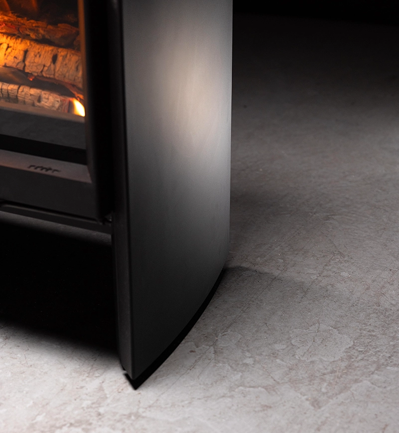 Stûv s6-H Iconic Wood Stove. Photo Credit Anthony Rodier Stûv s6-H Iconic Wood Stove. Photo Credit Anthony Rodier